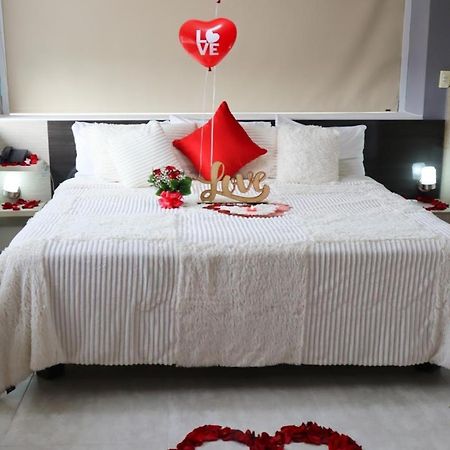 Hotel Arthur Brich Кукута Экстерьер фото