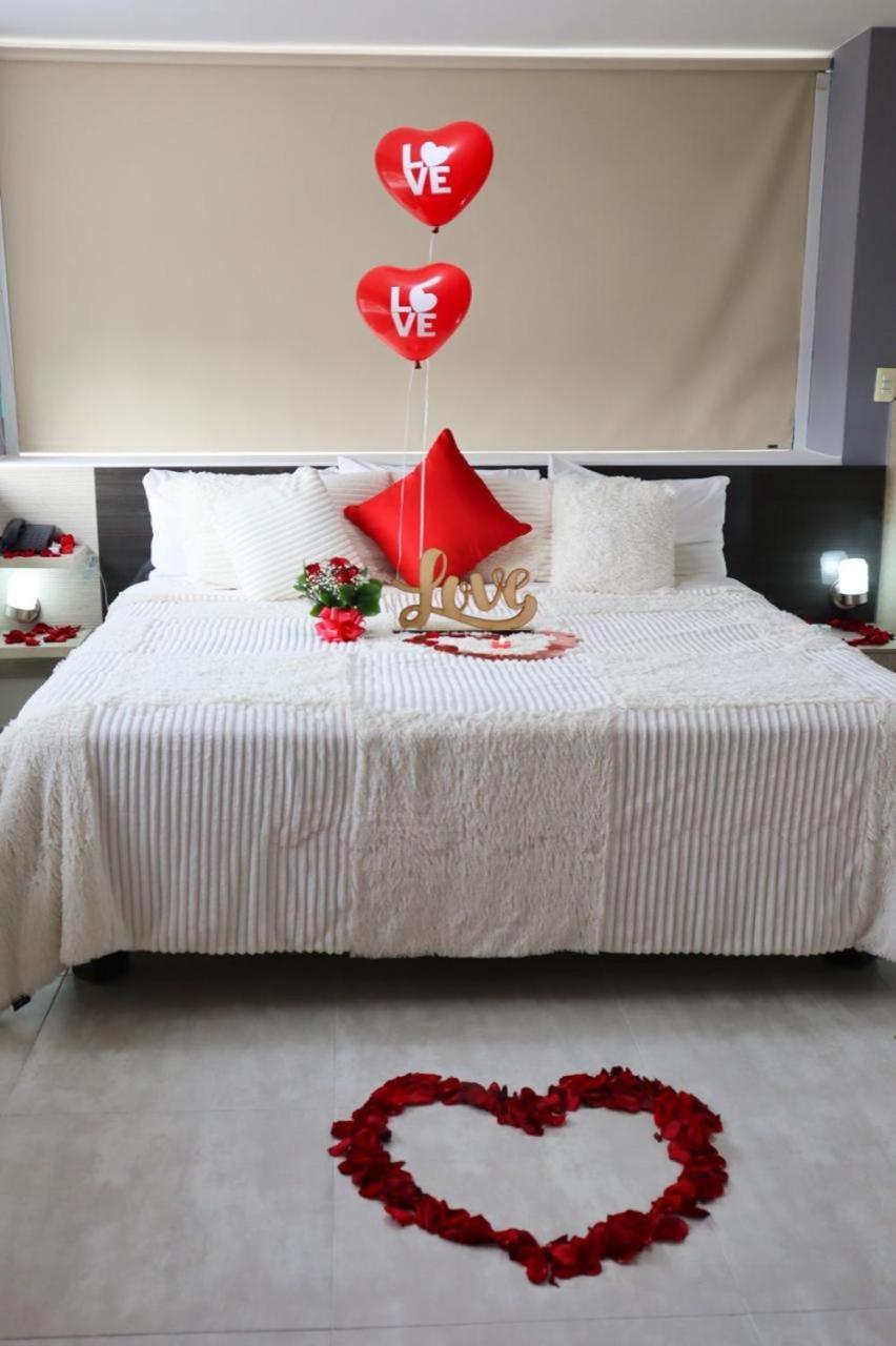 Hotel Arthur Brich Кукута Экстерьер фото