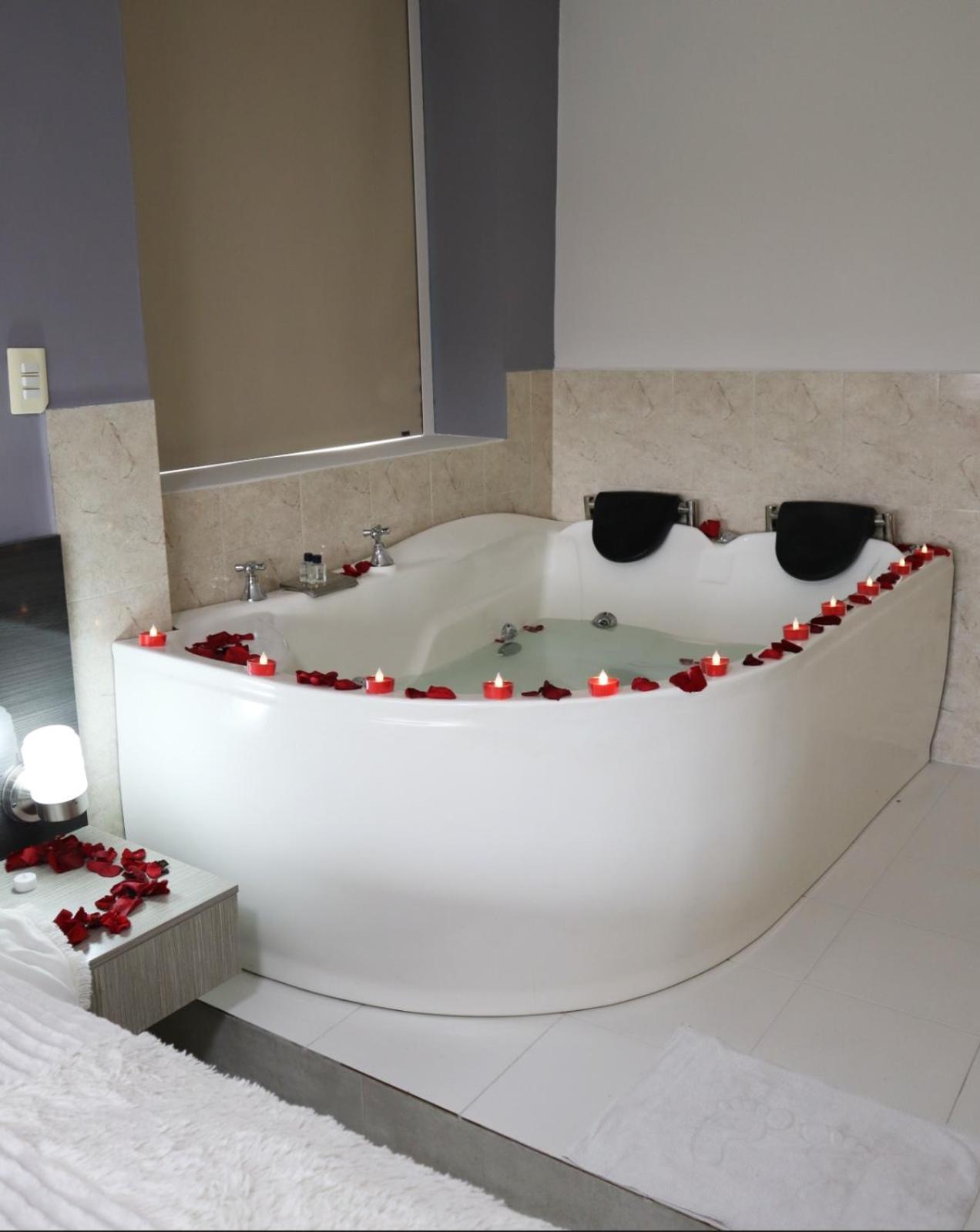 Hotel Arthur Brich Кукута Экстерьер фото