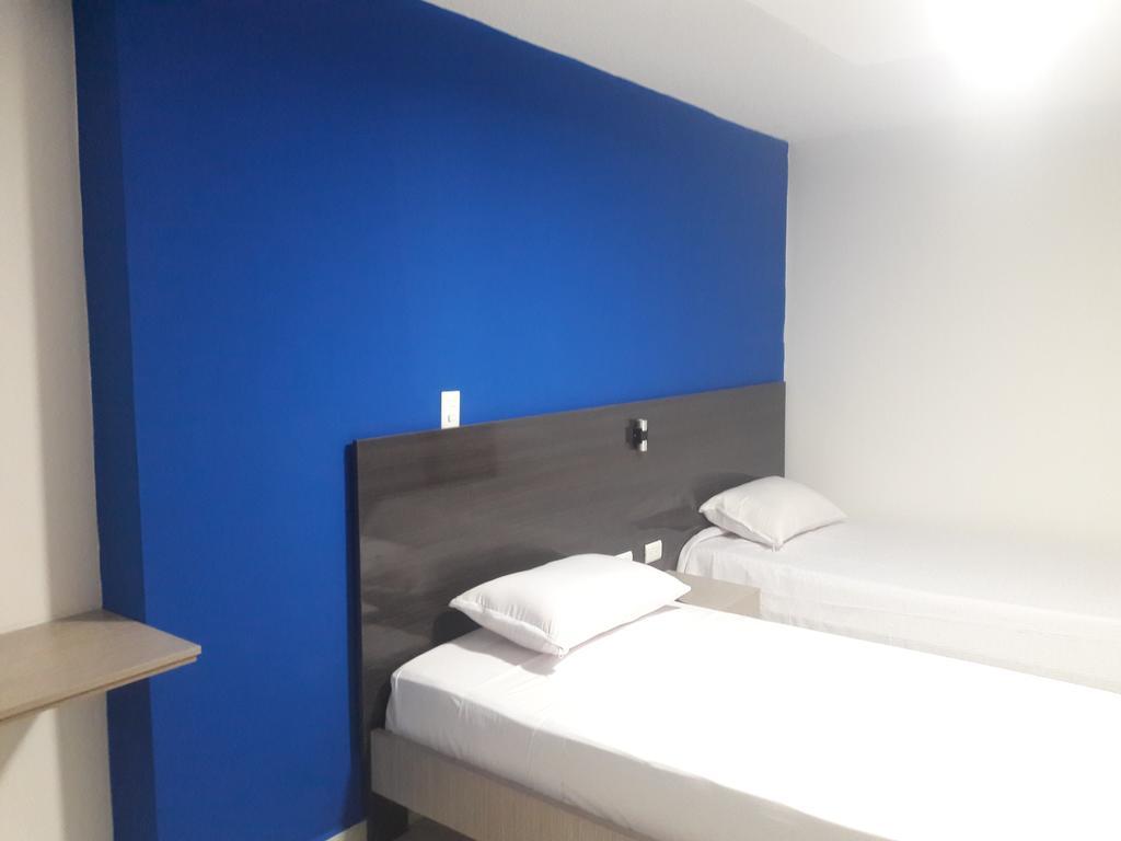 Hotel Arthur Brich Кукута Экстерьер фото