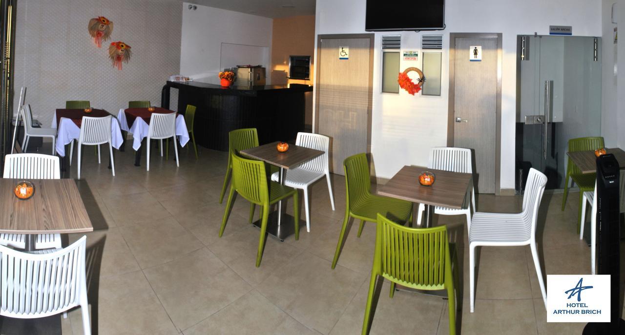 Hotel Arthur Brich Кукута Экстерьер фото