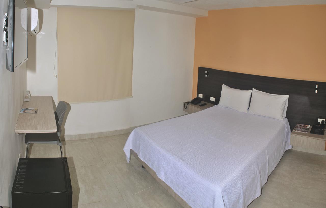 Hotel Arthur Brich Кукута Экстерьер фото